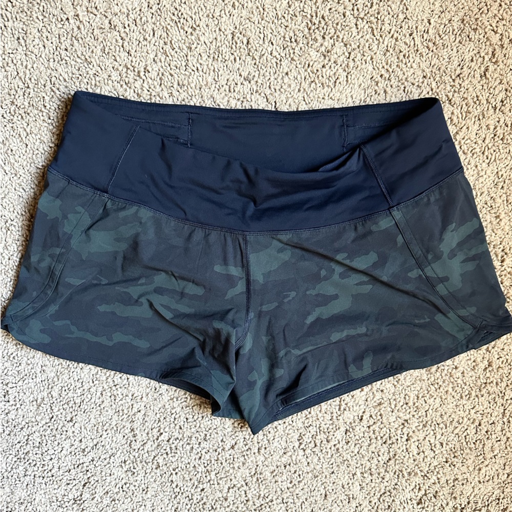 Lululemon speed up short 4” inseam Size 8